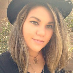 Meet your Posher, Tacia